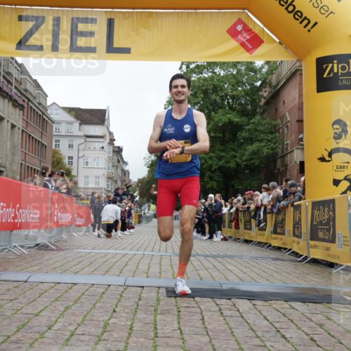 13.09.2026 - Kiel Lauf Yannick Fuchs http://msf.ph/oto/10487075 13.09.2026 10:22:48 Ziel 5326, 5603, 151, 4621, 8240, 8708, 9678, 4621, 8708 meine-sportfotos.de