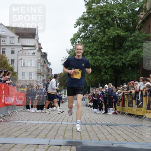 13.09.2026 - Kiel Lauf Yannick Fuchs http://msf.ph/oto/10487079 13.09.2026 10:22:51 Ziel 5326, 151, 4621, 5603, 8240, 9678, 10568, 4621, 8708 meine-sportfotos.de