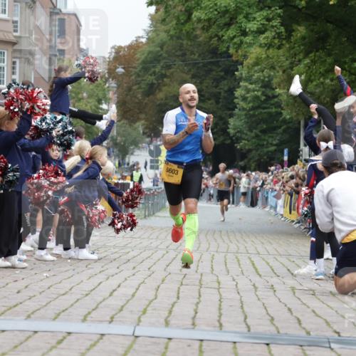 13.09.2026 - Kiel Lauf Yannick Fuchs http://msf.ph/oto/10487103 13.09.2026 10:23:11 Ziel 3465, 8809, 9678, 10568, 5326, 5603, 4645, 6302, 151, 5603 meine-sportfotos.de