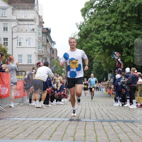 13.09.2026 - Kiel Lauf Yannick Fuchs http://msf.ph/oto/10487149 13.09.2026 10:23:47 Ziel 2937, 716, 3465, 4645, 6302, 8809, 8809, 9678, 10568 meine-sportfotos.de