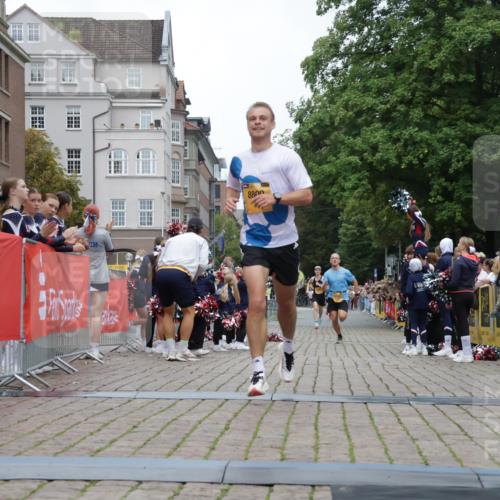 13.09.2026 - Kiel Lauf Yannick Fuchs http://msf.ph/oto/10487152 13.09.2026 10:23:47 Ziel 2937, 716, 3465, 4645, 6302, 8809, 8809, 9678, 10568 meine-sportfotos.de