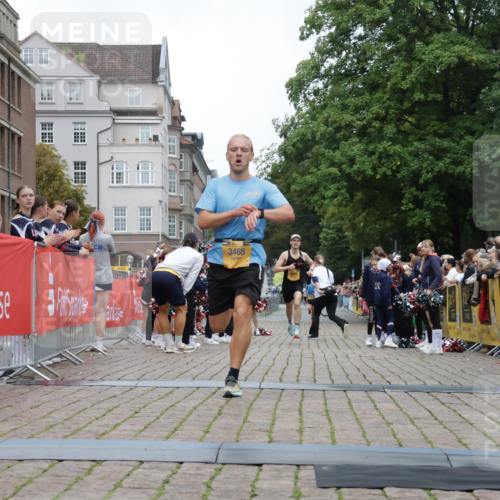 13.09.2026 - Kiel Lauf Yannick Fuchs http://msf.ph/oto/10487159 13.09.2026 10:23:51 Ziel 716, 2937, 3465, 4645, 6302, 6018, 6433, 7195, 3465, 4645, 8809, 10568 meine-sportfotos.de