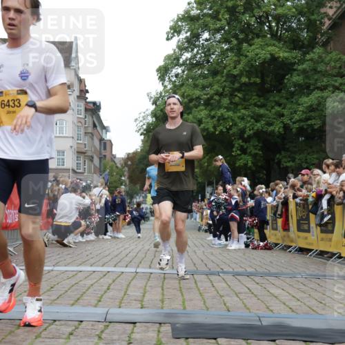 13.09.2026 - Kiel Lauf Yannick Fuchs http://msf.ph/oto/10487213 13.09.2026 10:24:44 Ziel 2158, 2501, 11798, 2664, 4199, 6018, 7195, 7457, 9298, 11647, 6174, 7069, 7233, 8656, 6018, 6433, 7195 meine-sportfotos.de