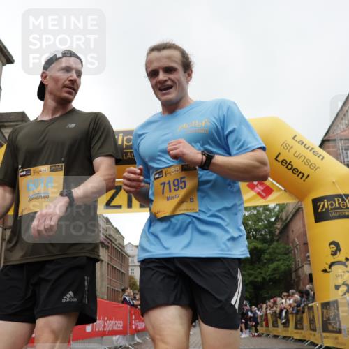 13.09.2026 - Kiel Lauf Yannick Fuchs http://msf.ph/oto/10487218 13.09.2026 10:24:49 Ziel 2158, 2501, 7233, 11798, 2664, 4199, 7457, 9298, 11647, 6174, 7069, 8656, 2664, 6018, 6433, 7195, 9298 meine-sportfotos.de