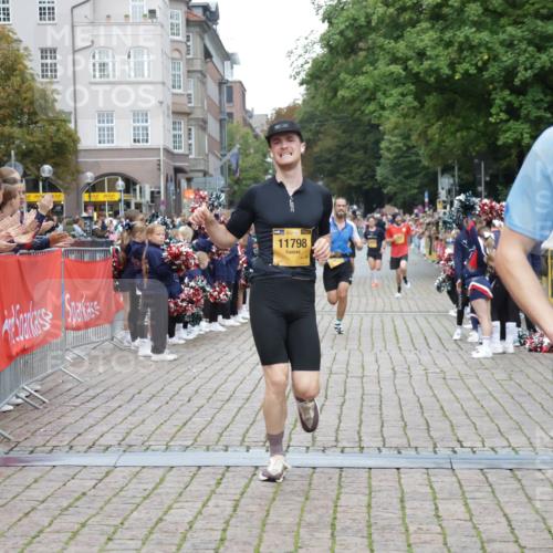13.09.2026 - Kiel Lauf Yannick Fuchs http://msf.ph/oto/10487253 13.09.2026 10:25:24 Ziel 4858, 6958, 10095, 6174, 7069, 7233, 8656, 11798, 2084, 2107, 6585, 7377, 8566, 8643, 2158, 11798 meine-sportfotos.de