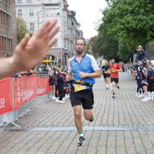 13.09.2026 - Kiel Lauf Yannick Fuchs http://msf.ph/oto/10487256 13.09.2026 10:25:28 Ziel 6958, 8566, 10095, 4858, 6174, 7069, 7233, 8656, 1625, 2084, 2107, 6585, 7377, 8643, 2158, 7069, 7233, 11798 meine-sportfotos.de