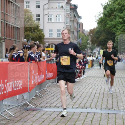 13.09.2026 - Kiel Lauf Yannick Fuchs http://msf.ph/oto/10487325 13.09.2026 10:26:31 Ziel 10034, 10964, 4167, 5001, 7294, 7595, 9077, 10850, 10964, 11169, 11348, 1102, 1717, 2244, 3945, 4278, 12421, 4463, 9077, 10850 meine-sportfotos.de