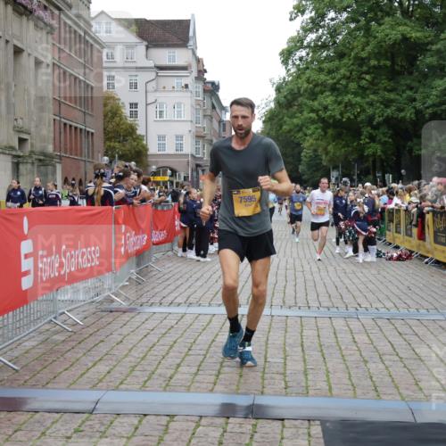 13.09.2026 - Kiel Lauf Yannick Fuchs http://msf.ph/oto/10487343 13.09.2026 10:26:39 Ziel 1102, 2244, 4278, 5001, 7294, 7595, 10034, 10964, 11169, 11348, 1717, 3945, 5484, 6509, 12421, 4167, 5001, 7595, 10850 meine-sportfotos.de