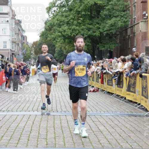 13.09.2026 - Kiel Lauf Yannick Fuchs http://msf.ph/oto/10487347 13.09.2026 10:26:45 Ziel 1102, 1717, 2244, 4278, 12421, 7294, 10034, 10964, 11348, 601, 3945, 5484, 6509, 9105, 12699, 12738, 5001, 7595, 11169, 11348 meine-sportfotos.de