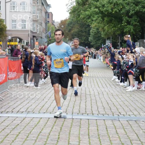 13.09.2026 - Kiel Lauf Yannick Fuchs http://msf.ph/oto/10487385 13.09.2026 10:27:30 Ziel 1189, 1498, 4564, 6156, 8846, 9835, 10784, 601, 1773, 1800, 5484, 6509, 8846, 9089, 9105, 10435, 12699, 12738, 531, 5080, 5513, 8276, 8919, 1717, 3945, 5484, 6509, 12421 meine-sportfotos.de