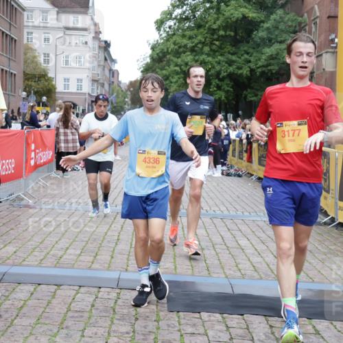 13.09.2026 - Kiel Lauf Yannick Fuchs http://msf.ph/oto/10487713 13.09.2026 10:30:10 Ziel 563, 3826, 4837, 5082, 5575, 7152, 7691, 7818, 8582, 9644, 259, 5624, 5864, 6126, 6169, 8140, 9584, 10476, 10624, 12119, 12290, 12591, 12675, 12737, 556, 629, 1203, 1454, 1734, 2762, 4438, 4471, 4477, 5384, 5967, 7844, 8122, 9669, 10019, 10129, 11781, 12491, 259, 878, 3177, 4336, 10624, 12093, 12675 meine-sportfotos.de