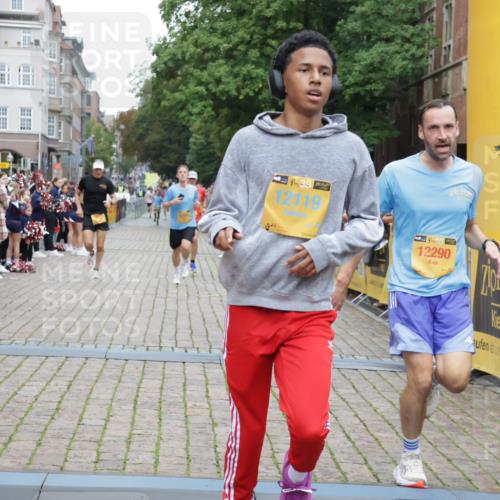 13.09.2026 - Kiel Lauf Yannick Fuchs http://msf.ph/oto/10487721 13.09.2026 10:30:17 Ziel 556, 563, 2762, 4471, 4477, 4837, 5082, 7152, 7691, 7818, 8582, 9644, 9669, 10019, 10129, 11781, 12491, 3826, 5082, 5575, 5624, 5864, 6169, 8140, 9584, 10476, 12290, 12591, 12737, 314, 457, 629, 1203, 1454, 1734, 2149, 2379, 2441, 2756, 4287, 4438, 5384, 5592, 5745, 5967, 7703, 7844, 8122, 9060, 10368, 11237, 259, 6126, 6169, 10624, 12119, 12290, 12591, 12675 meine-sportfotos.de