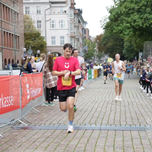 13.09.2026 - Kiel Lauf Yannick Fuchs http://msf.ph/oto/10487747 13.09.2026 10:30:32 Ziel 314, 457, 629, 1203, 1454, 1734, 2149, 2379, 2441, 2756, 4287, 4438, 5384, 5592, 5745, 5967, 7703, 7844, 8122, 9060, 10368, 11237, 556, 563, 2762, 3826, 4471, 4477, 4837, 5082, 5575, 5864, 7152, 7691, 7818, 8582, 9584, 9644, 9669, 10019, 10129, 11781, 12491, 12737, 1574, 1726, 5268, 6291, 8862, 9866, 9868, 12566, 5864, 9584, 10476, 12737 meine-sportfotos.de