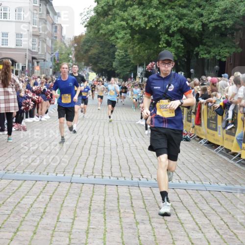 13.09.2026 - Kiel Lauf Yannick Fuchs http://msf.ph/oto/10487761 13.09.2026 10:30:38 Ziel 314, 457, 629, 1203, 2149, 2379, 2441, 2756, 4287, 5592, 5745, 5967, 6291, 7703, 8862, 9060, 10368, 11237, 556, 563, 1203, 1454, 1734, 2762, 3826, 4438, 4471, 4477, 4837, 5082, 5384, 5575, 7152, 7691, 7818, 7844, 8122, 8582, 9644, 9669, 10019, 10129, 11781, 12491, 1574, 1726, 3298, 4933, 5268, 6450, 9866, 9868, 10543, 12566, 3826, 5575, 5864, 9584, 12737 meine-sportfotos.de