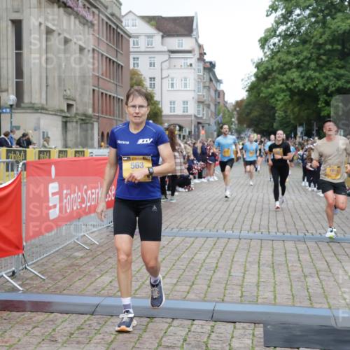 13.09.2026 - Kiel Lauf Yannick Fuchs http://msf.ph/oto/10487781 13.09.2026 10:30:47 Ziel 1574, 1726, 5268, 5745, 6291, 8862, 9866, 9868, 10368, 11237, 12566, 314, 457, 556, 629, 1203, 1454, 1734, 2149, 2379, 2441, 2756, 2762, 4287, 4438, 4471, 4477, 4837, 5384, 5592, 5745, 5967, 7691, 7703, 7818, 7844, 8122, 9060, 9644, 9669, 10019, 10129, 10368, 11237, 11781, 12491, 419, 967, 1187, 3298, 4933, 5612, 6450, 9919, 10543, 11040, 11669, 563, 4837, 5082, 5575, 7152, 7691, 7818, 8582, 9644 meine-sportfotos.de