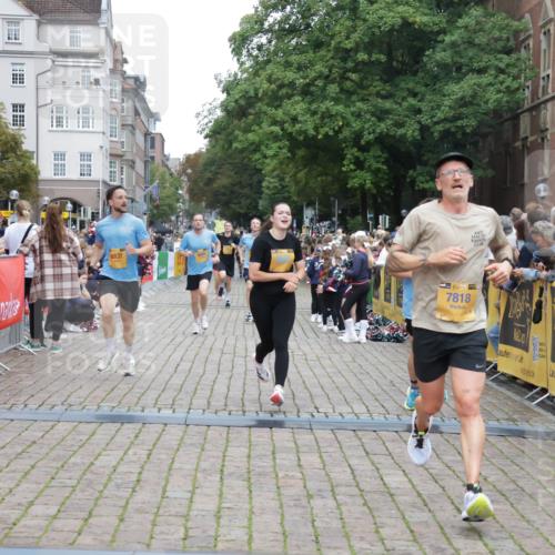 13.09.2026 - Kiel Lauf Yannick Fuchs http://msf.ph/oto/10487783 13.09.2026 10:30:48 Ziel 1574, 1726, 5268, 6291, 8862, 9866, 9868, 10543, 12566, 314, 457, 556, 629, 1203, 1454, 1734, 2149, 2379, 2441, 2756, 2762, 4287, 4438, 4471, 4477, 4837, 5384, 5592, 5745, 5967, 7691, 7703, 7844, 8122, 9060, 9644, 9669, 10019, 10129, 10368, 11237, 11781, 12491, 419, 967, 1187, 3298, 4933, 5612, 6450, 9919, 11040, 11669, 556, 563, 4837, 5082, 7152, 7691, 7818, 8582, 9644, 9669 meine-sportfotos.de