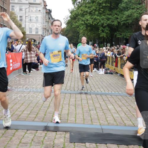 13.09.2026 - Kiel Lauf Yannick Fuchs http://msf.ph/oto/10487795 13.09.2026 10:30:51 Ziel 1574, 1726, 3298, 4933, 5268, 6291, 6450, 8862, 9866, 9868, 10543, 12566, 314, 457, 556, 629, 1203, 1454, 1734, 2149, 2379, 2441, 2756, 2762, 4287, 4438, 4471, 4477, 5384, 5592, 5745, 5967, 6291, 7703, 7844, 8122, 8862, 9060, 9669, 10019, 10129, 10368, 11237, 11781, 12491, 419, 967, 1187, 5612, 7330, 9919, 11040, 11669, 556, 563, 4471, 4477, 4837, 7152, 7691, 7818, 9644, 9669, 10019, 10129, 11781, 12491 meine-sportfotos.de