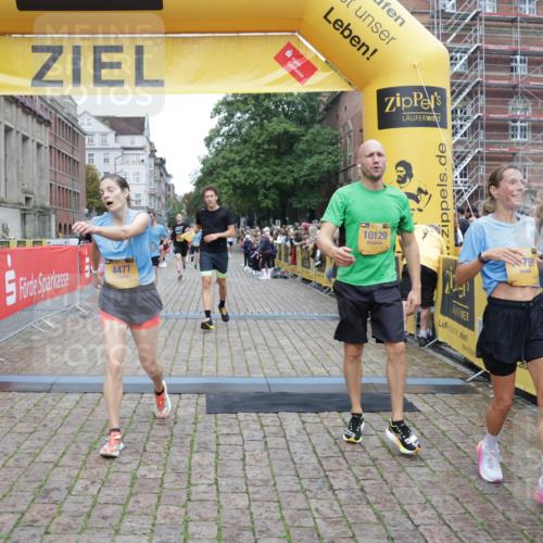 13.09.2026 - Kiel Lauf Yannick Fuchs http://msf.ph/oto/10487810 13.09.2026 10:30:56 Ziel 419, 1187, 1574, 1726, 3298, 4933, 6450, 9866, 9868, 9919, 10543, 11040, 11669, 12566, 314, 457, 629, 1203, 1454, 1734, 2149, 2379, 2441, 2756, 2762, 4287, 4438, 5268, 5384, 5592, 5745, 5967, 6291, 7703, 7844, 8122, 8862, 9060, 10368, 11237, 227, 967, 1834, 2256, 4771, 5035, 5251, 5612, 7024, 7330, 10780, 556, 1454, 2762, 4438, 4471, 4477, 4837, 5384, 7691, 9644, 9669, 10019, 10129, 11781, 12491 meine-sportfotos.de