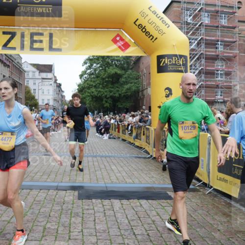 13.09.2026 - Kiel Lauf Yannick Fuchs http://msf.ph/oto/10487814 13.09.2026 10:30:57 Ziel 419, 967, 1187, 1574, 1726, 3298, 4933, 6450, 9866, 9868, 9919, 10543, 11040, 11669, 12566, 314, 457, 629, 1203, 1454, 1734, 2149, 2379, 2441, 2756, 4287, 4438, 5268, 5384, 5592, 5745, 5967, 6291, 7703, 7844, 8122, 8862, 9060, 9866, 9868, 10368, 11237, 227, 1834, 2256, 4771, 5035, 5251, 5612, 7024, 7330, 10780, 556, 1454, 2762, 4438, 4471, 4477, 5384, 9669, 10019, 10129, 11781, 12491 meine-sportfotos.de