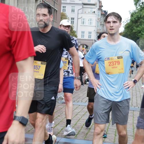 13.09.2026 - Kiel Lauf Yannick Fuchs http://msf.ph/oto/10487866 13.09.2026 10:31:13 Ziel 227, 1834, 2256, 4771, 5035, 5251, 5612, 7024, 7330, 10780, 419, 967, 1187, 1574, 1726, 3298, 4933, 5268, 6291, 6450, 8862, 9866, 9868, 9919, 10543, 11040, 11669, 12566, 866, 1196, 1300, 3231, 3727, 4446, 5813, 5991, 7335, 7402, 7834, 7863, 8496, 8645, 8761, 10489, 11329, 314, 457, 2149, 2379, 2441, 2756, 4287, 5592, 5745, 6291, 7703, 8862, 9060, 10368, 11237 meine-sportfotos.de