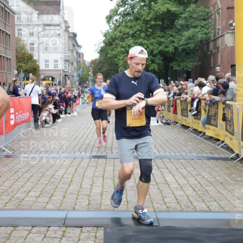 13.09.2026 - Kiel Lauf Yannick Fuchs http://msf.ph/oto/10487882 13.09.2026 10:31:21 Ziel 227, 1834, 2256, 3727, 4446, 4771, 5035, 5251, 5813, 7024, 7330, 7335, 7402, 7834, 7863, 8496, 10780, 11329, 419, 967, 1187, 1574, 1726, 3298, 4933, 5612, 6450, 7330, 9866, 9868, 9919, 10543, 11040, 11669, 12566, 866, 1076, 1196, 1300, 1626, 3231, 4234, 4616, 5071, 5868, 5991, 6045, 7476, 7749, 8645, 8761, 9225, 10489, 12361, 5268, 6291, 8862, 9866, 9868, 12566 meine-sportfotos.de