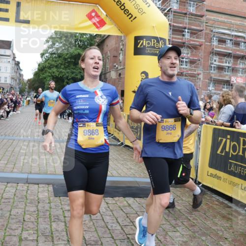 13.09.2026 - Kiel Lauf Yannick Fuchs http://msf.ph/oto/10487891 13.09.2026 10:31:23 Ziel 227, 1834, 3231, 3727, 4446, 5035, 5251, 5813, 7335, 7402, 7834, 7863, 8496, 10780, 11329, 419, 967, 1187, 1574, 1726, 1834, 2256, 3298, 4771, 4933, 5612, 6450, 7024, 7330, 9919, 10543, 11040, 11669, 12566, 866, 900, 1076, 1196, 1300, 1626, 4234, 4616, 5071, 5868, 5870, 5991, 6045, 6220, 7476, 7749, 8531, 8645, 8761, 9225, 10489, 12361, 1726, 5268, 6291, 8862, 9866, 9868, 12566 meine-sportfotos.de
