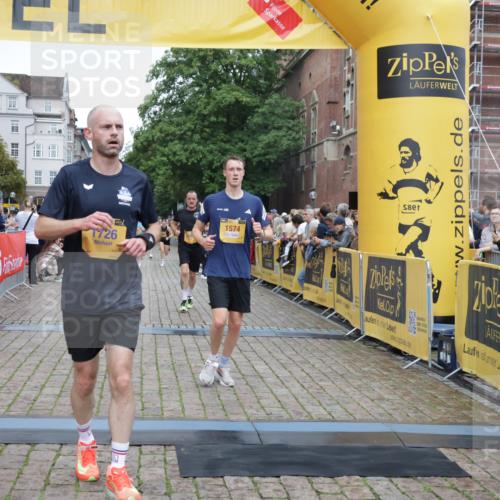 13.09.2026 - Kiel Lauf Yannick Fuchs http://msf.ph/oto/10487901 13.09.2026 10:31:27 Ziel 866, 1196, 3231, 3727, 4446, 5813, 7335, 7402, 7834, 7863, 8496, 8645, 8761, 10489, 11329, 227, 419, 967, 1187, 1574, 1834, 2256, 3298, 4771, 4933, 5035, 5251, 5612, 6450, 7024, 7330, 9919, 10543, 10780, 11040, 11669, 900, 1076, 1300, 1626, 1981, 4234, 4616, 5071, 5134, 5868, 5870, 5991, 6045, 6220, 6985, 7375, 7476, 7749, 8531, 9225, 12028, 12361, 1574, 1726, 5268, 9866, 9868, 10543, 12566 meine-sportfotos.de