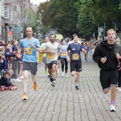 13.09.2026 - Kiel Lauf Yannick Fuchs http://msf.ph/oto/10487932 13.09.2026 10:31:44 Ziel 900, 1076, 1626, 1981, 4234, 4616, 5071, 5134, 5868, 5870, 6045, 6220, 6985, 7375, 7476, 7749, 8531, 9225, 10768, 12028, 12361, 227, 866, 1196, 1300, 1834, 2256, 3231, 3727, 4446, 4771, 5035, 5251, 5813, 5991, 7024, 7330, 7335, 7402, 7834, 7863, 8496, 8645, 8761, 10489, 10780, 11329, 520, 577, 1403, 1406, 2389, 2990, 4816, 4900, 8837, 8958, 9438, 11193, 11722, 11927, 12024, 12058, 12127, 967, 2256, 4771, 5612, 7024, 7330 meine-sportfotos.de