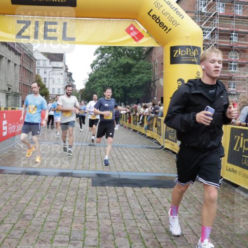 13.09.2026 - Kiel Lauf Yannick Fuchs http://msf.ph/oto/10487943 13.09.2026 10:31:48 Ziel 900, 1076, 1626, 1981, 4616, 5071, 5134, 5868, 5870, 6045, 6220, 6985, 7375, 7476, 8531, 8837, 9438, 10768, 11193, 12028, 12058, 227, 866, 1076, 1196, 1300, 1834, 3231, 3727, 4234, 4446, 5035, 5251, 5813, 5991, 7335, 7402, 7476, 7749, 7834, 7863, 8496, 8645, 8761, 9225, 10489, 10780, 11329, 12361, 153, 520, 577, 1239, 1403, 1406, 2389, 2990, 4816, 4900, 4903, 5965, 8465, 8958, 11722, 11927, 11975, 12024, 12127, 227, 1834, 2256, 4771, 5035, 5251, 5612, 7024, 7330 meine-sportfotos.de