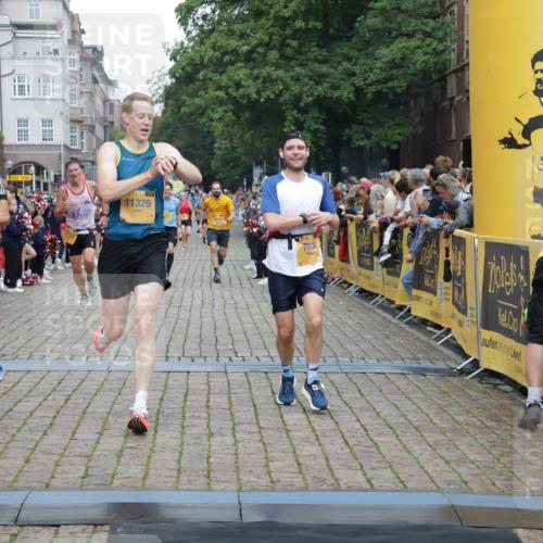 13.09.2026 - Kiel Lauf Yannick Fuchs http://msf.ph/oto/10487966 13.09.2026 10:31:57 Ziel 577, 1403, 1406, 2389, 2990, 4816, 4900, 5134, 8837, 8958, 9438, 10768, 11193, 12024, 12028, 12058, 12127, 866, 900, 1076, 1196, 1300, 1626, 1981, 3231, 3727, 4234, 4446, 4616, 5071, 5134, 5813, 5868, 5870, 5991, 6045, 6220, 6985, 7335, 7375, 7476, 7749, 7834, 8531, 8645, 8761, 9225, 10489, 11329, 12028, 12361, 153, 520, 1239, 2716, 3353, 3570, 4079, 4903, 5965, 8376, 8465, 8489, 10087, 10981, 11416, 11722, 11927, 11975, 227, 3727, 4446, 5251, 7834, 8496 meine-sportfotos.de