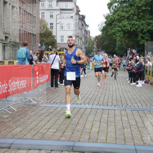 13.09.2026 - Kiel Lauf Yannick Fuchs http://msf.ph/oto/10487985 13.09.2026 10:32:02 Ziel 153, 520, 577, 1239, 1403, 1406, 2389, 2990, 4816, 4900, 4903, 5965, 8837, 8958, 11722, 11927, 11975, 12024, 12058, 12127, 866, 900, 1076, 1196, 1300, 1626, 1981, 3231, 4234, 4616, 5071, 5134, 5868, 5870, 5991, 6045, 6220, 6985, 7375, 7476, 7749, 8531, 8645, 8761, 8837, 9225, 9438, 10489, 10768, 11193, 12028, 12361, 524, 2716, 3353, 3570, 4079, 7790, 8376, 8465, 8489, 10087, 10981, 11416, 11451, 12761, 1196, 3231, 3727, 4446, 7834, 8496 meine-sportfotos.de