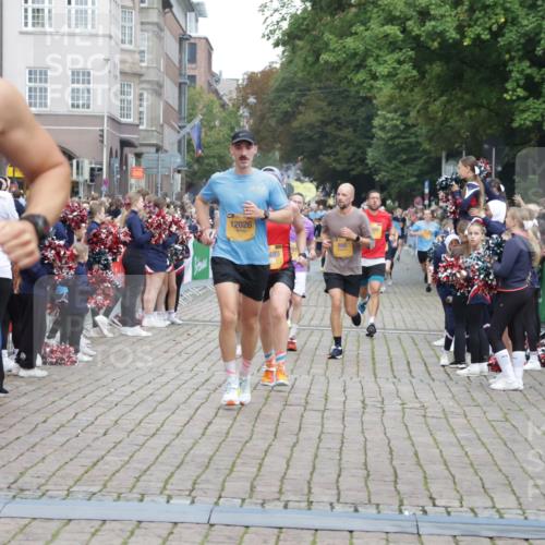 13.09.2026 - Kiel Lauf Yannick Fuchs http://msf.ph/oto/10487987 13.09.2026 10:32:03 Ziel 153, 520, 577, 1239, 1403, 1406, 2389, 2990, 4816, 4900, 4903, 5965, 8465, 8958, 11722, 11927, 11975, 12024, 12058, 12127, 866, 900, 1076, 1196, 1300, 1626, 1981, 4234, 4616, 5071, 5134, 5868, 5870, 5991, 6045, 6220, 6985, 7375, 7476, 7749, 8531, 8645, 8761, 8837, 9225, 9438, 10489, 10768, 11193, 12028, 12058, 12361, 524, 2716, 3353, 3570, 3923, 4079, 7790, 8376, 8489, 8878, 10087, 10981, 11416, 11451, 11612, 12761, 1196, 3231, 3727, 4446, 7834, 8496 meine-sportfotos.de