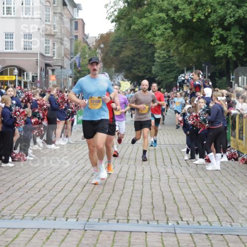 13.09.2026 - Kiel Lauf Yannick Fuchs http://msf.ph/oto/10487989 13.09.2026 10:32:03 Ziel 153, 520, 577, 1239, 1403, 1406, 2389, 2990, 4816, 4900, 4903, 5965, 8465, 8958, 11722, 11927, 11975, 12024, 12058, 12127, 866, 900, 1076, 1196, 1300, 1626, 1981, 4234, 4616, 5071, 5134, 5868, 5870, 5991, 6045, 6220, 6985, 7375, 7476, 7749, 8531, 8645, 8761, 8837, 9225, 9438, 10489, 10768, 11193, 12028, 12058, 12361, 524, 2716, 3353, 3570, 3923, 4079, 7790, 8376, 8489, 8878, 10087, 10981, 11416, 11451, 11612, 12761, 1196, 3231, 3727, 4446, 7834, 8496 meine-sportfotos.de