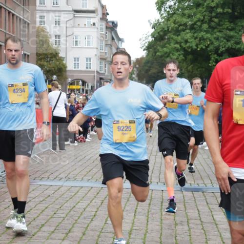 13.09.2026 - Kiel Lauf Yannick Fuchs http://msf.ph/oto/10488015 13.09.2026 10:32:11 Ziel 153, 520, 1239, 2716, 2990, 3353, 3570, 4903, 5965, 8376, 8465, 8489, 10087, 10981, 11416, 11722, 11927, 11975, 12127, 577, 900, 1076, 1403, 1406, 1626, 1981, 2389, 4616, 4816, 4900, 5071, 5134, 5868, 5870, 6045, 6220, 6985, 7375, 7476, 7749, 8531, 8837, 8958, 9438, 10768, 11193, 12024, 12028, 12058, 12361, 524, 3170, 3923, 4079, 4349, 4512, 6435, 7790, 8878, 11319, 11451, 11612, 12071, 12367, 12761, 866, 1076, 1196, 1300, 4234, 5071 meine-sportfotos.de