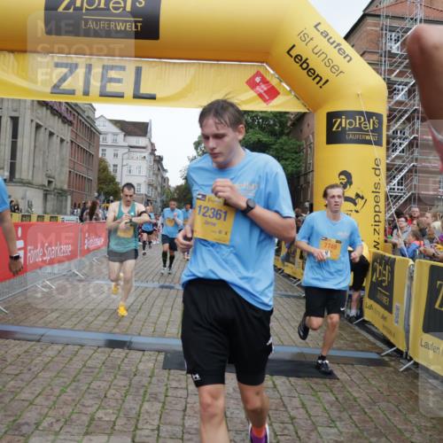13.09.2026 - Kiel Lauf Yannick Fuchs http://msf.ph/oto/10488025 13.09.2026 10:32:13 Ziel 153, 520, 1239, 2716, 3353, 3570, 4079, 4903, 5965, 8376, 8465, 8489, 10087, 10981, 11416, 11722, 11927, 11975, 12761, 520, 577, 900, 1076, 1403, 1406, 1626, 1981, 2389, 2990, 4616, 4816, 4900, 5071, 5134, 5868, 5870, 6045, 6220, 6985, 7375, 7476, 8531, 8837, 8958, 9438, 10768, 11193, 12024, 12028, 12058, 12127, 524, 3170, 3923, 4236, 4349, 4512, 6435, 7790, 8878, 11299, 11319, 11451, 11612, 12071, 12367, 866, 1076, 1300, 1626, 4234, 4616, 5071, 5868 meine-sportfotos.de