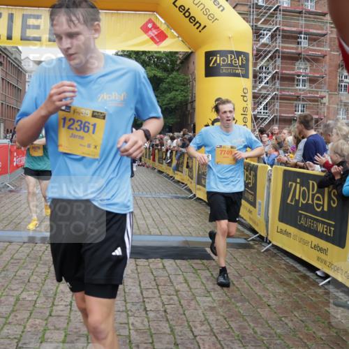 13.09.2026 - Kiel Lauf Yannick Fuchs http://msf.ph/oto/10488027 13.09.2026 10:32:13 Ziel 153, 520, 1239, 2716, 3353, 3570, 4079, 4903, 5965, 8376, 8465, 8489, 10087, 10981, 11416, 11722, 11927, 11975, 12761, 520, 577, 900, 1076, 1403, 1406, 1626, 1981, 2389, 2990, 4616, 4816, 4900, 5071, 5134, 5868, 5870, 6045, 6220, 6985, 7375, 7476, 8531, 8837, 8958, 9438, 10768, 11193, 12024, 12028, 12058, 12127, 524, 3170, 3923, 4236, 4349, 4512, 6435, 7790, 8878, 11299, 11319, 11451, 11612, 12071, 12367, 866, 1076, 1300, 1626, 4234, 4616, 5071, 5868 meine-sportfotos.de