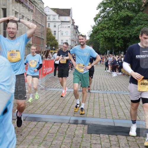 13.09.2026 - Kiel Lauf Yannick Fuchs http://msf.ph/oto/10488095 13.09.2026 10:32:31 Ziel 524, 1393, 3170, 3923, 4236, 4349, 4512, 6435, 8033, 8683, 8878, 9123, 11299, 11319, 11451, 11612, 12071, 12367, 153, 520, 524, 577, 1239, 1403, 2716, 2990, 3353, 3570, 4079, 4816, 4903, 5965, 7790, 8376, 8465, 8489, 10087, 10981, 11416, 11722, 11927, 11975, 12127, 12761, 342, 870, 875, 1612, 1801, 4393, 4963, 5721, 6337, 7471, 7650, 8621, 10338, 11597, 12353, 12728, 577, 1403, 1406, 2389, 4900, 8837, 8958, 9438 meine-sportfotos.de