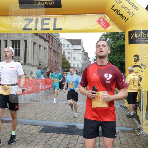 13.09.2026 - Kiel Lauf Yannick Fuchs http://msf.ph/oto/10488132 13.09.2026 10:32:41 Ziel 342, 870, 875, 1393, 1612, 1801, 4236, 4393, 4963, 5721, 7471, 7650, 8033, 8621, 8683, 9123, 11299, 11319, 11597, 12353, 12728, 153, 524, 1239, 2716, 3170, 3353, 3570, 3923, 4079, 4349, 4512, 4903, 5965, 6435, 7790, 8376, 8465, 8489, 8878, 10087, 10981, 11319, 11416, 11451, 11612, 11975, 12071, 12367, 12761, 32, 1467, 3327, 6337, 9222, 9879, 10338, 153, 520, 1239, 2990, 4816, 4903, 5965, 8465, 10087, 11416, 11722, 11927, 11975, 12127 meine-sportfotos.de