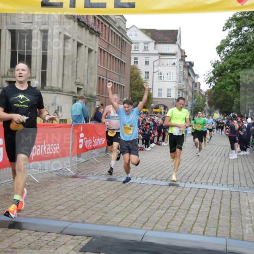 13.09.2026 - Kiel Lauf Yannick Fuchs http://msf.ph/oto/10488157 13.09.2026 10:32:53 Ziel 32, 342, 1467, 3327, 4393, 4963, 6337, 7471, 7650, 9222, 9879, 10338, 11597, 12728, 524, 870, 875, 1393, 1612, 1801, 3170, 3923, 4236, 4349, 4512, 5721, 6435, 7790, 8033, 8621, 8683, 8878, 9123, 11299, 11319, 11451, 11612, 12071, 12353, 12367, 12761, 1327, 3997, 6988, 7030, 8280, 10181, 10552, 10773, 524, 2716, 3353, 3570, 4079, 7790, 8376, 8489, 12761 meine-sportfotos.de