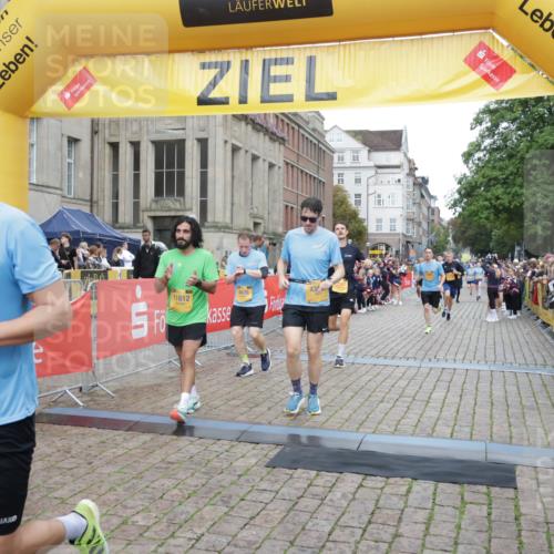 13.09.2026 - Kiel Lauf Yannick Fuchs http://msf.ph/oto/10488188 13.09.2026 10:33:00 Ziel 32, 1467, 3327, 9222, 9879, 10552, 342, 870, 875, 1393, 1612, 1801, 3170, 4236, 4393, 4512, 4963, 5721, 6337, 6435, 7471, 7650, 8033, 8621, 8683, 9123, 10338, 11299, 11319, 11597, 12071, 12353, 12367, 12728, 864, 1327, 1525, 2824, 3991, 3997, 4929, 5197, 5274, 5907, 6537, 6988, 7030, 7709, 8280, 9411, 9891, 9975, 10181, 10448, 10773, 11754, 12277, 12339, 524, 3170, 3923, 4349, 6435, 7790, 8878, 11451, 11612, 12071, 12367, 12761 meine-sportfotos.de