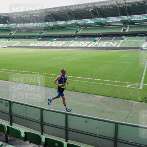 13.09.2026 - 21. swb-Marathon Bremen Michael Burmester http://msf.ph/oto/10488277 13.09.2026 10:19:48 Laufen im Stadion 10261, 10262, 10366, 10475, 10818, 10994, 11067, 11068, 11176, 11197, 11418, 11481, 11512, 11652, 12324, 12358, 12413, 12540, 13505, 13530, 13533, 13534, 13536, 13540, 13541, 13550, 13558, 13560, 13564, 13573, 13581, 13583, 13588, 13590, 13599, 13601, 13605, 13610, 13618, 13619, 13622, 13632, 13633, 13637, 13638, 13639, 10597, 12272, 13501, 13510, 13515, 13517, 13525, 13542, 13547, 13567, 13579, 13623, 13627, 13635 meine-sportfotos.de