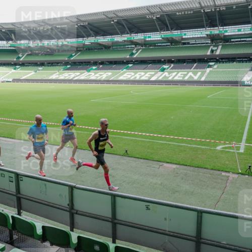 13.09.2026 - 21. swb-Marathon Bremen Michael Burmester http://msf.ph/oto/10488285 13.09.2026 10:19:57 Laufen im Stadion 10261, 10262, 10366, 10475, 10818, 10994, 11067, 11068, 11176, 11197, 11418, 11481, 11512, 11652, 11964, 12324, 12358, 12413, 12540, 13505, 13530, 13533, 13534, 13540, 13541, 13550, 13558, 13560, 13564, 13573, 13581, 13583, 13588, 13590, 13599, 13601, 13605, 13610, 13618, 13619, 13622, 13632, 13633, 13637, 13638, 13639, 10597, 12272, 13501, 13510, 13515, 13517, 13542, 13547, 13567, 13579, 13623, 13627, 13635 meine-sportfotos.de