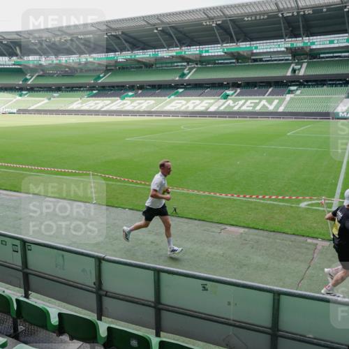 13.09.2026 - 21. swb-Marathon Bremen Michael Burmester http://msf.ph/oto/10488290 13.09.2026 10:20:13 Laufen im Stadion 10261, 10262, 10366, 10475, 10818, 10961, 10994, 11067, 11068, 11176, 11197, 11418, 11481, 11512, 11652, 11964, 12289, 12324, 12358, 12413, 12540, 13505, 13514, 13530, 13534, 13540, 13541, 13550, 13558, 13560, 13581, 13583, 13588, 13590, 13599, 13601, 13605, 13610, 13618, 13619, 13622, 13633, 13637, 10597, 12272, 13501, 13510, 13515, 13517, 13522, 13542, 13547, 13561, 13567, 13579, 13623, 13635 meine-sportfotos.de