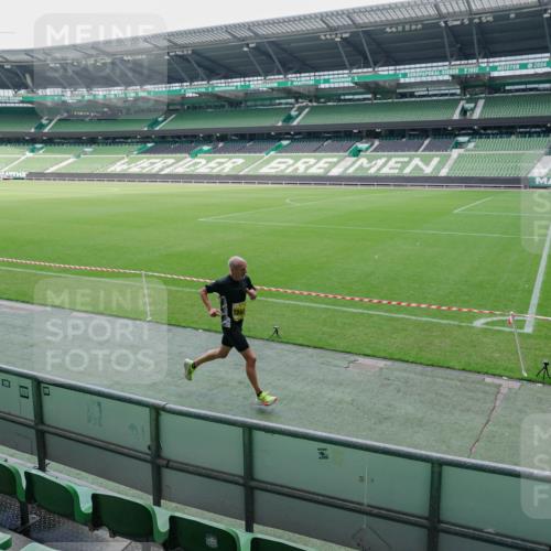 13.09.2026 - 21. swb-Marathon Bremen Michael Burmester http://msf.ph/oto/10488319 13.09.2026 10:22:01 Laufen im Stadion 10244, 10302, 10441, 10926, 10961, 11083, 11142, 11338, 11454, 11619, 11738, 11854, 11916, 11944, 11964, 12003, 12289, 12370, 12456, 12513, 12520, 12538, 13507, 13513, 13514, 13519, 13535, 13539, 13548, 13551, 13553, 13559, 13568, 13575, 13584, 13587, 13606, 13608, 13636, 13641, 10475, 11481, 11652, 12457, 12458, 13504, 13533, 13534, 13536, 13541, 13543, 13550, 13554, 13561, 13564 meine-sportfotos.de