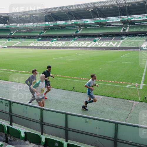 13.09.2026 - 21. swb-Marathon Bremen Michael Burmester http://msf.ph/oto/10488357 13.09.2026 10:24:03 Laufen im Stadion 10235, 10328, 10337, 10341, 10441, 10520, 10575, 10592, 10593, 10618, 10632, 10775, 10782, 10972, 11042, 11127, 11143, 11198, 11201, 11227, 11373, 11426, 11442, 11527, 11607, 11628, 11630, 11632, 11704, 11713, 11721, 11779, 11826, 11895, 11903, 12053, 12144, 12209, 12246, 12281, 12339, 12370, 12395, 12404, 12406, 12426, 12442, 12468, 12469, 12477, 12525, 13513, 13519, 13520, 13556, 13563, 13566, 13580, 13585, 13586, 13616, 13641, 10366 meine-sportfotos.de