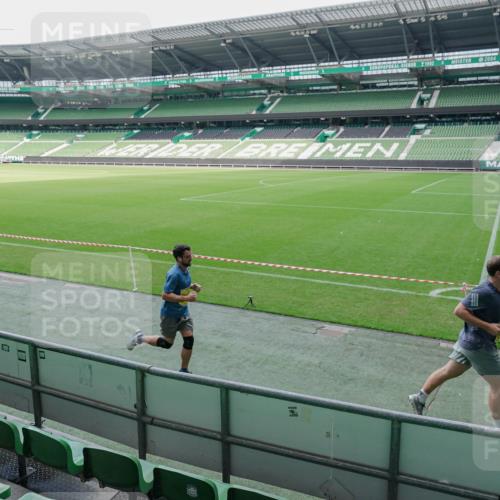 13.09.2026 - 21. swb-Marathon Bremen Michael Burmester http://msf.ph/oto/10488380 13.09.2026 10:24:56 Laufen im Stadion 10143, 10235, 10312, 10328, 10336, 10337, 10341, 10346, 10358, 10456, 10520, 10592, 10593, 10618, 10632, 10742, 10775, 10816, 10861, 10972, 10988, 11020, 11042, 11108, 11143, 11201, 11265, 11312, 11373, 11375, 11426, 11442, 11447, 11468, 11527, 11607, 11615, 11628, 11630, 11632, 11704, 11758, 11779, 11826, 11895, 11903, 11948, 12144, 12246, 12281, 12404, 12406, 12426, 12442, 12468, 12469, 12477, 12525, 13509, 13520, 13566, 13580, 13585, 13586 meine-sportfotos.de