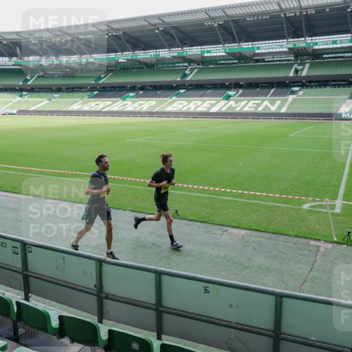 13.09.2026 - 21. swb-Marathon Bremen Michael Burmester http://msf.ph/oto/10488391 13.09.2026 10:25:37 Laufen im Stadion 10143, 10210, 10228, 10312, 10328, 10336, 10337, 10342, 10346, 10358, 10398, 10447, 10454, 10456, 10593, 10632, 10735, 10742, 10775, 10806, 10816, 10861, 10866, 10972, 10987, 10988, 11015, 11019, 11020, 11088, 11108, 11155, 11187, 11199, 11209, 11232, 11265, 11312, 11375, 11442, 11447, 11468, 11527, 11607, 11615, 11630, 11632, 11704, 11758, 11826, 11895, 11948, 12281, 12406, 12426, 12442, 12525, 13509, 13585 meine-sportfotos.de
