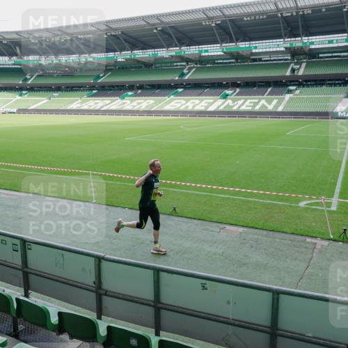 13.09.2026 - 21. swb-Marathon Bremen Michael Burmester http://msf.ph/oto/10488392 13.09.2026 10:25:49 Laufen im Stadion 10143, 10210, 10214, 10228, 10312, 10318, 10328, 10336, 10337, 10342, 10346, 10352, 10358, 10398, 10436, 10445, 10447, 10454, 10456, 10536, 10593, 10632, 10735, 10742, 10775, 10806, 10816, 10861, 10866, 10987, 10988, 11015, 11019, 11020, 11088, 11108, 11155, 11187, 11199, 11209, 11232, 11265, 11312, 11375, 11442, 11447, 11468, 11527, 11607, 11615, 11630, 11632, 11704, 11758, 11826, 11948, 12281, 12406, 12426, 12525, 13509, 13585 meine-sportfotos.de