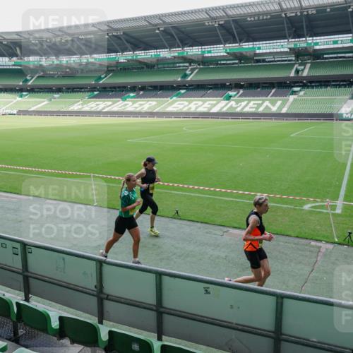 13.09.2026 - 21. swb-Marathon Bremen Michael Burmester http://msf.ph/oto/10488398 13.09.2026 10:26:05 Laufen im Stadion 10143, 10210, 10214, 10228, 10312, 10318, 10328, 10336, 10337, 10342, 10346, 10352, 10358, 10398, 10436, 10445, 10447, 10454, 10456, 10464, 10504, 10536, 10541, 10583, 10593, 10632, 10735, 10742, 10775, 10806, 10807, 10816, 10861, 10866, 10873, 10987, 10988, 11015, 11019, 11020, 11088, 11108, 11130, 11135, 11155, 11187, 11199, 11209, 11232, 11265, 11312, 11375, 11442, 11447, 11468, 11527, 11607, 11615, 11704, 11758, 11948, 12281, 12406, 12426, 13509 meine-sportfotos.de