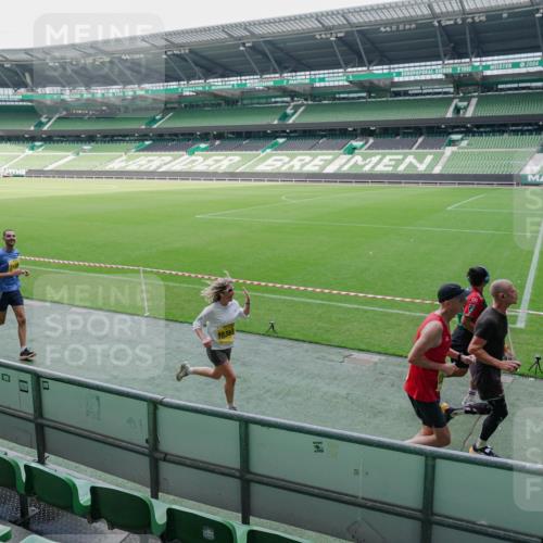 13.09.2026 - 21. swb-Marathon Bremen Michael Burmester http://msf.ph/oto/10488402 13.09.2026 10:26:10 Laufen im Stadion 10143, 10210, 10214, 10228, 10289, 10312, 10318, 10319, 10336, 10342, 10346, 10352, 10358, 10398, 10436, 10445, 10447, 10454, 10456, 10464, 10504, 10536, 10541, 10583, 10593, 10632, 10735, 10742, 10775, 10806, 10807, 10816, 10861, 10866, 10873, 10987, 10988, 10992, 11015, 11019, 11020, 11063, 11088, 11108, 11130, 11135, 11155, 11187, 11199, 11209, 11232, 11265, 11312, 11375, 11447, 11468, 11527, 11607, 11615, 11704, 11758, 11948, 12406, 12426, 13509 meine-sportfotos.de